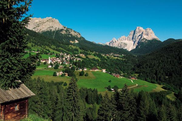 Garni La Rondine Hotel Selva di Cadore Exterior photo